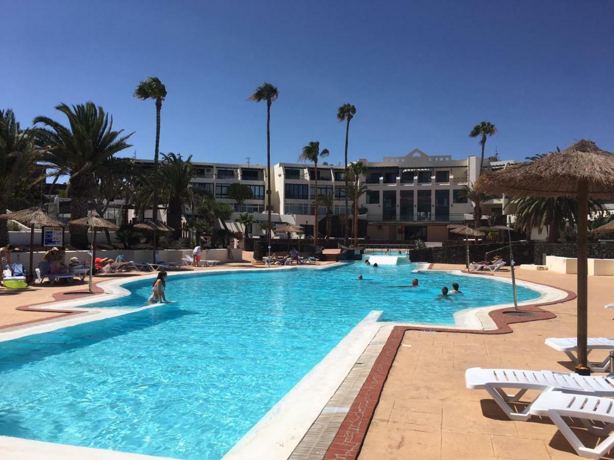 Luxury Estudio En Playa Roca A Primera Linea Del Mar Appartement Costa Teguise